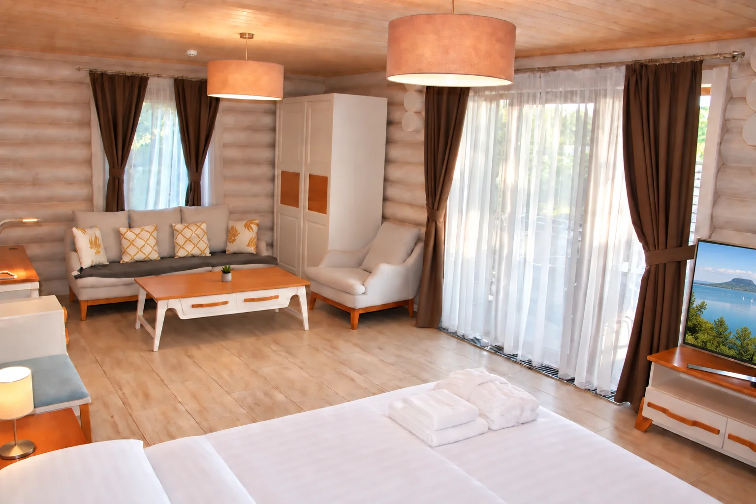 ECO House Deluxe — Foto 2